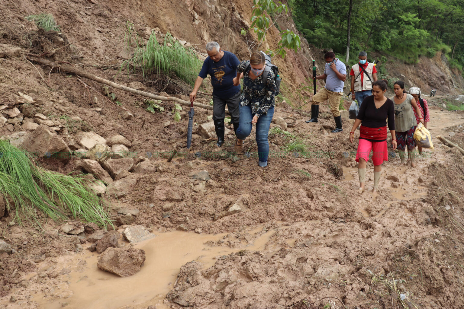 सकस छ रानीघाट पुग्न ‘विरामीकाे विजोग’