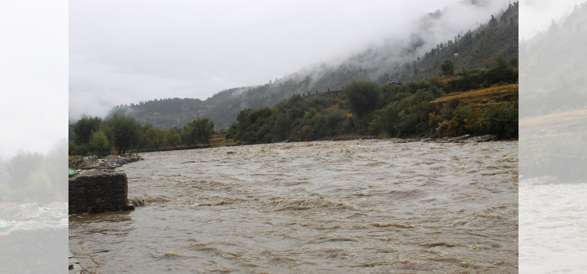 तिला नदीको बहाव बढ्यो, खोला किनारका बस्ती जोखिममा