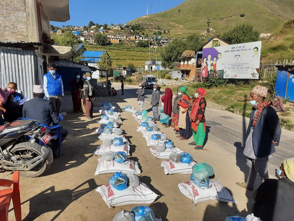 तीन स्थानीय तहका १०४ परिवारलाई राहत